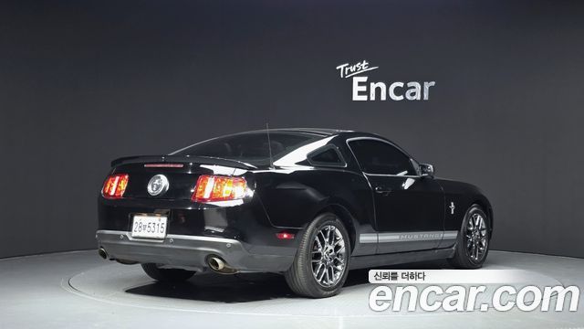 Ford Mustang 2012 — photo 2