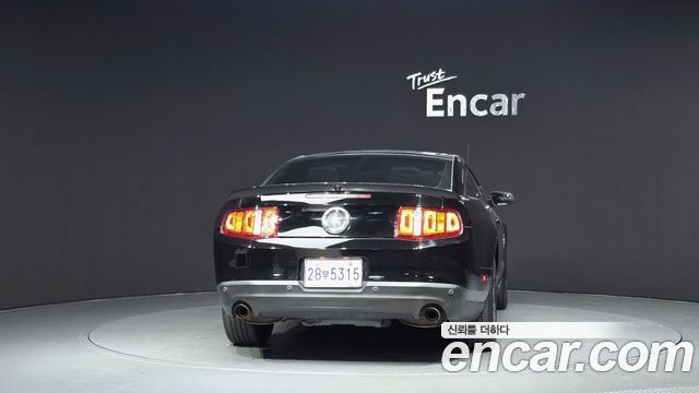 Ford Mustang 2012 — photo 4