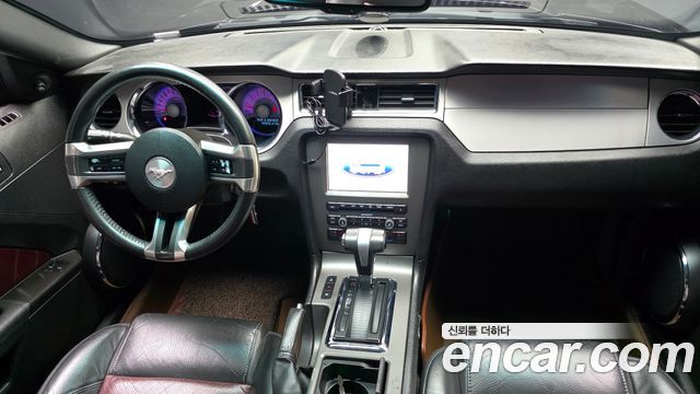 Ford Mustang 2012 — photo 7