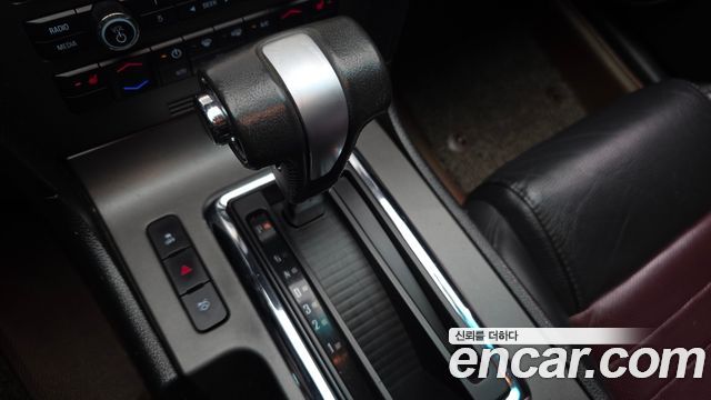 Ford Mustang 2012 — photo 9