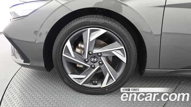 Hyundai AVANTE 2024 — photo 5