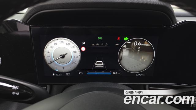 Hyundai AVANTE 2024 — photo 8