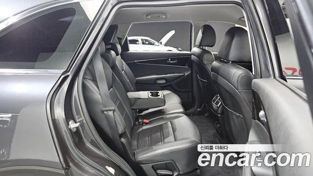 Kia Sorento 2019 — photo 17