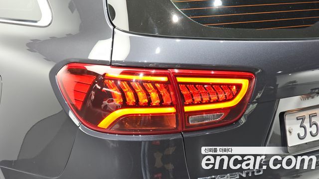 Kia Sorento 2019 — photo 9