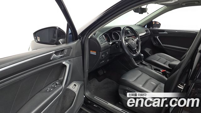 Volkswagen Tiguan 2020 — photo 10