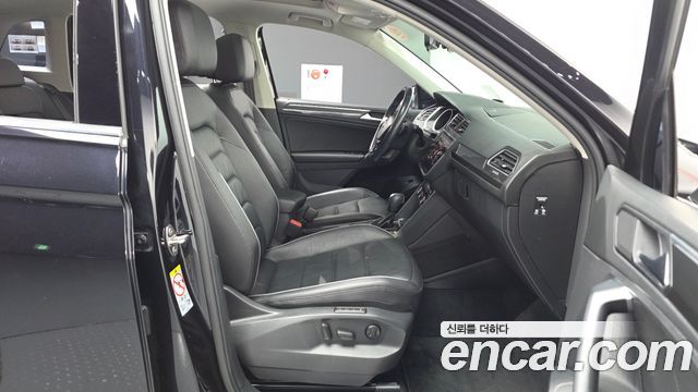 Volkswagen Tiguan 2020 — photo 11