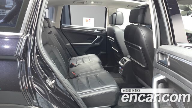 Volkswagen Tiguan 2020 — photo 12