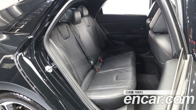 Hyundai AVANTE 2021 — photo 12
