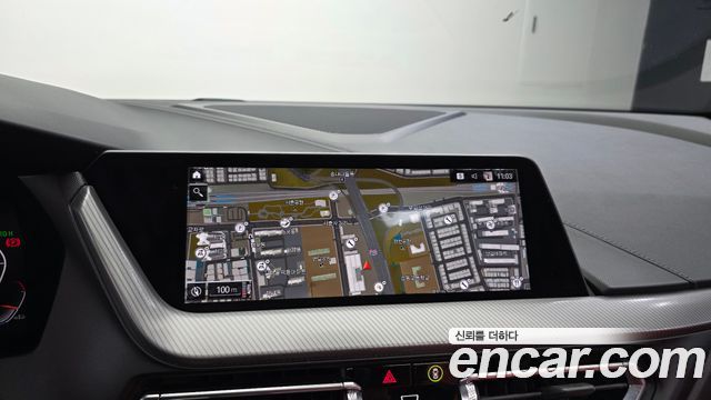 BMW 1-Series 2022 — photo 20
