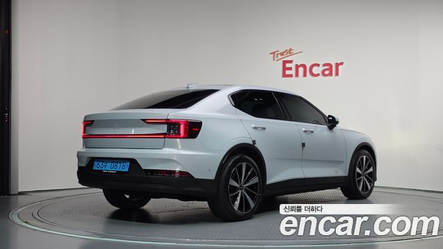 Polestar Polestar 2 2022 — photo 2