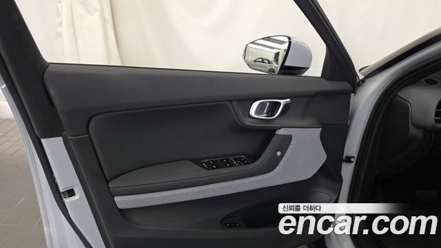 Polestar Polestar 2 2022 — photo 14