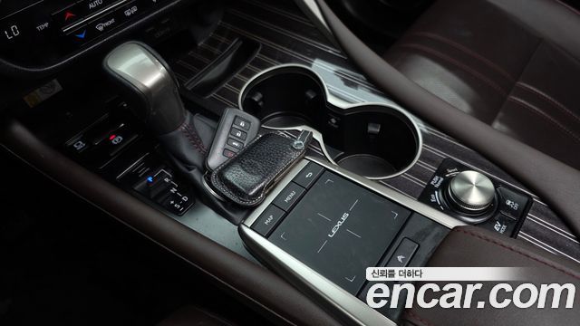 Lexus RX 2022 — photo 12
