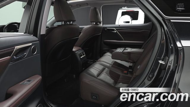 Lexus RX 2022 — photo 17