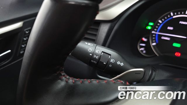 Lexus RX 2022 — photo 35
