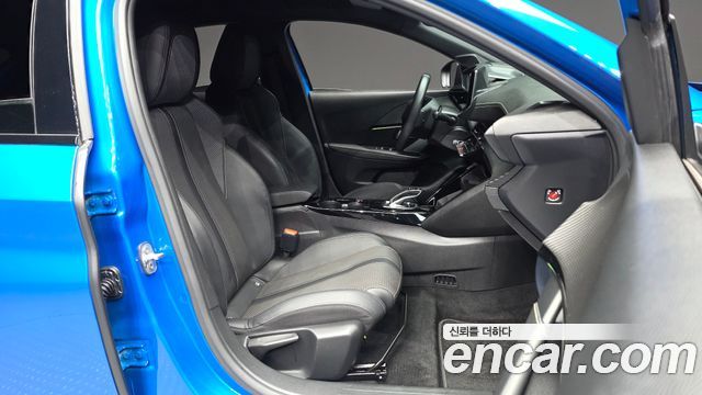 Peugeot 208 2021 — photo 11