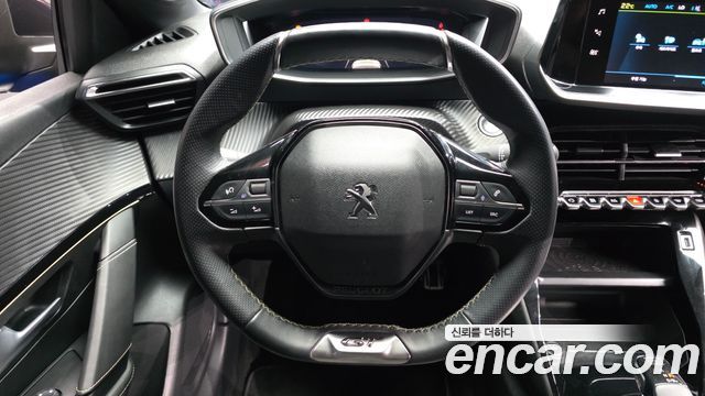 Peugeot 208 2021 — photo 13