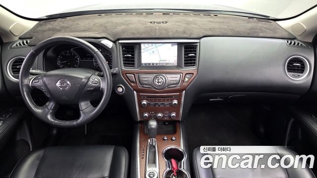Nissan Pathfinder 2018 — photo 10