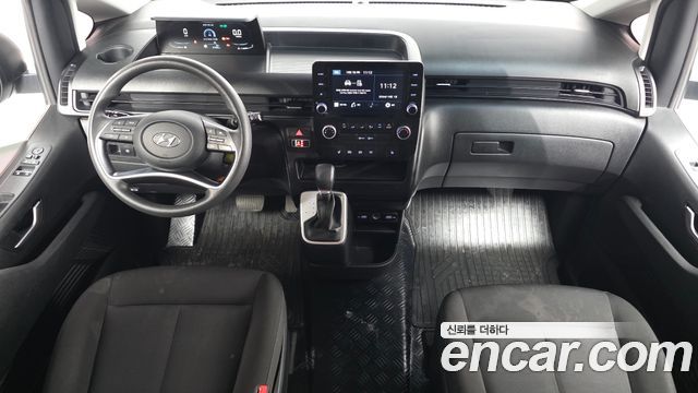 Hyundai Staria 2023 — photo 10