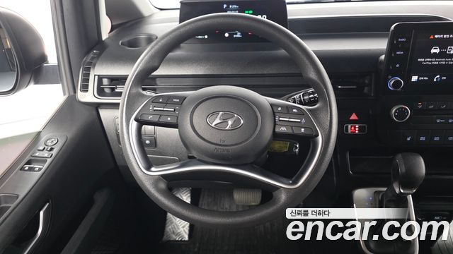 Hyundai Staria 2023 — photo 19