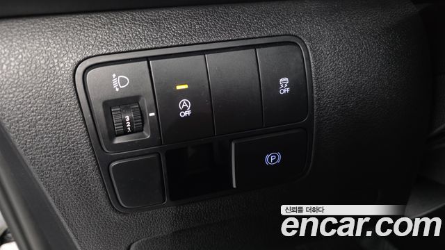 Hyundai Staria 2023 — photo 24