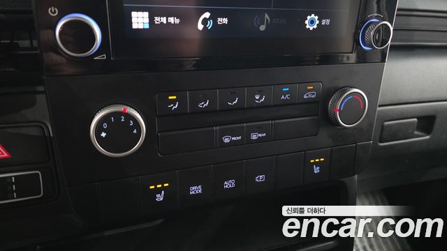 Hyundai Staria 2023 — photo 25