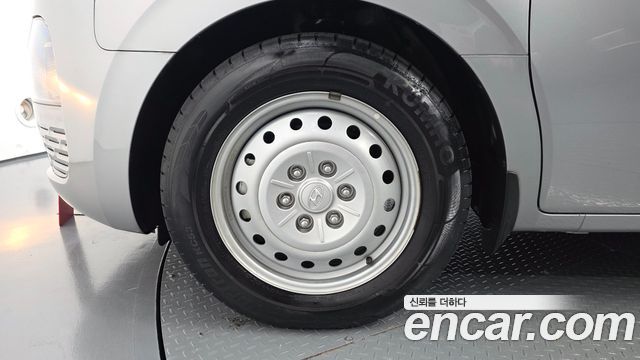 Hyundai Staria 2023 — photo 7