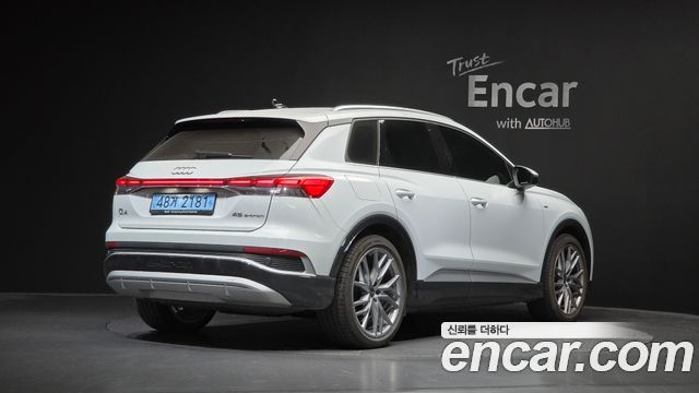 Audi Q4 e-tron 2025 — photo 2