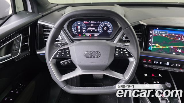 Audi Q4 e-tron 2025 — photo 19