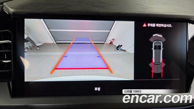 Audi Q4 e-tron 2025 — photo 21