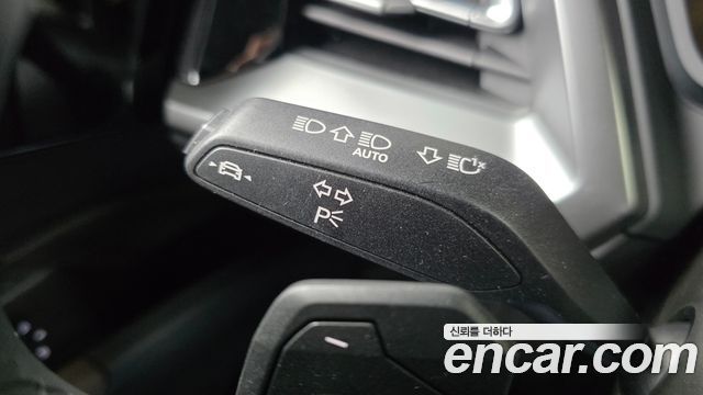 Audi Q4 e-tron 2025 — photo 24