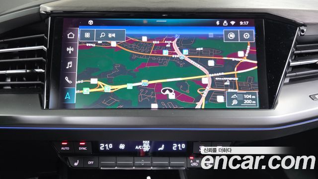 Audi Q4 e-tron 2025 — photo 32