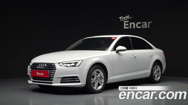 Audi A4 2018 — photo 1