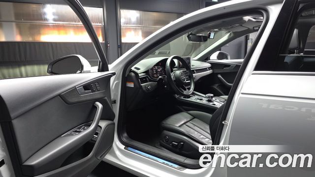 Audi A4 2018 — photo 10
