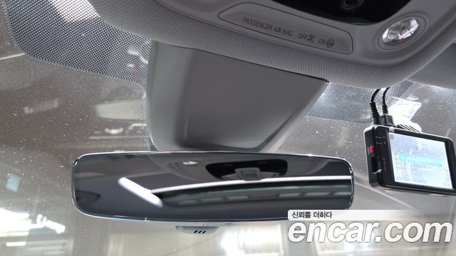 Audi A4 2018 — photo 17
