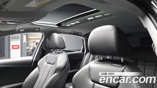 Audi A4 2018 — photo 18