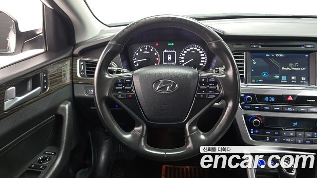 Hyundai Sonata 2015 — photo 12