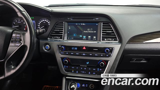 Hyundai Sonata 2015 — photo 13