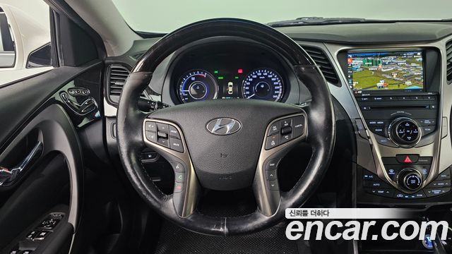 Hyundai Grandeur 2015 — photo 19