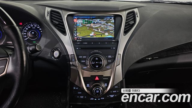 Hyundai Grandeur 2015 — photo 20