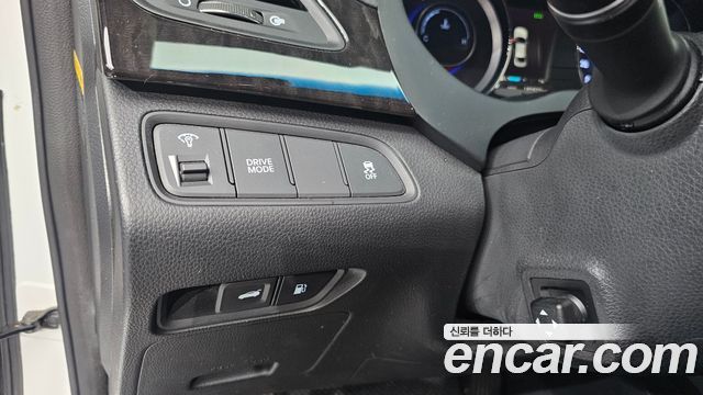 Hyundai Grandeur 2015 — photo 25