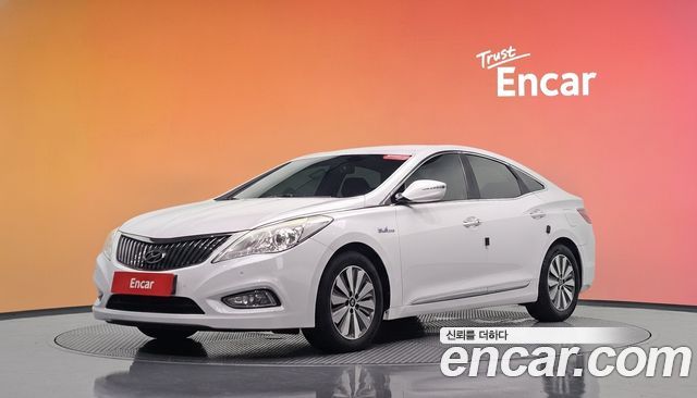 Hyundai Grandeur 2015 — photo 1