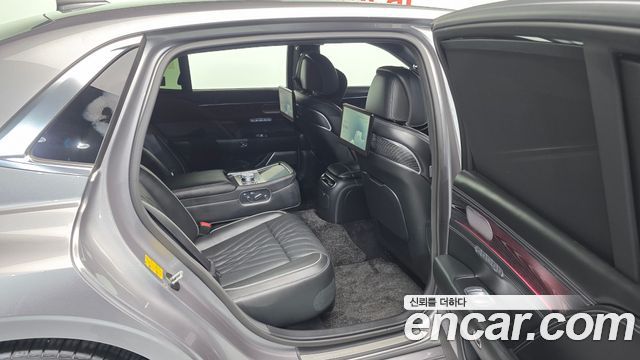 Genesis G90 2022 — photo 18