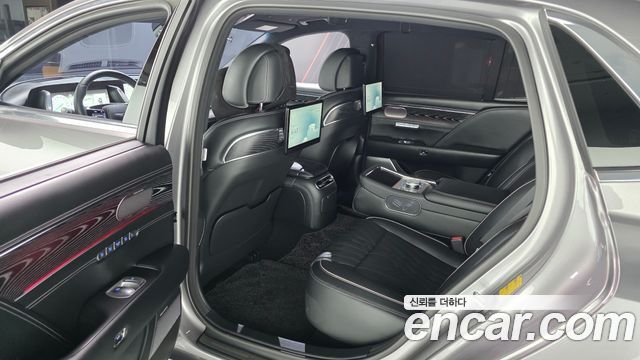 Genesis G90 2022 — photo 16