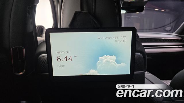 Genesis G90 2022 — photo 33