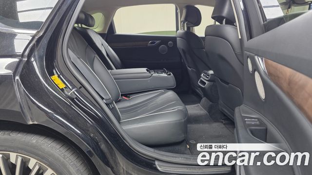 Genesis G80 2022 — photo 18