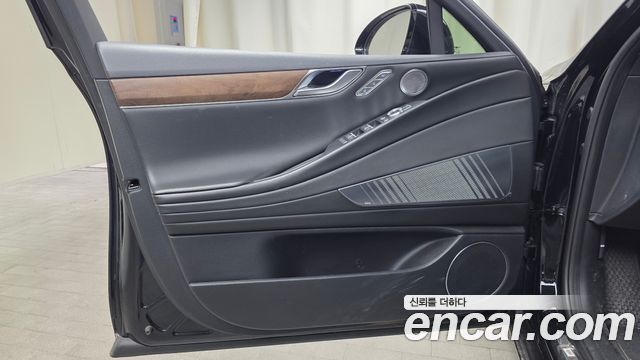 Genesis G80 2022 — photo 14