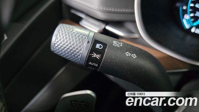 Genesis G80 2022 — photo 28
