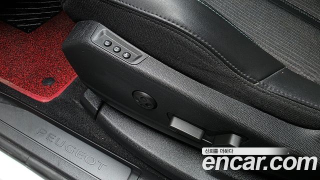 Peugeot 3008 2022 — photo 26