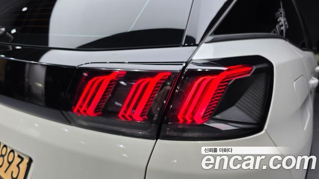 Peugeot 3008 2022 — photo 9