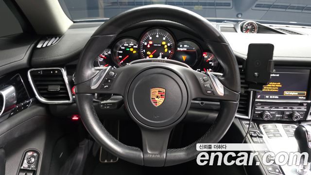 Porsche Panamera 2016 — photo 19